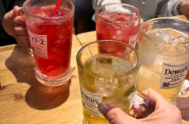 韓国居酒屋で乾杯