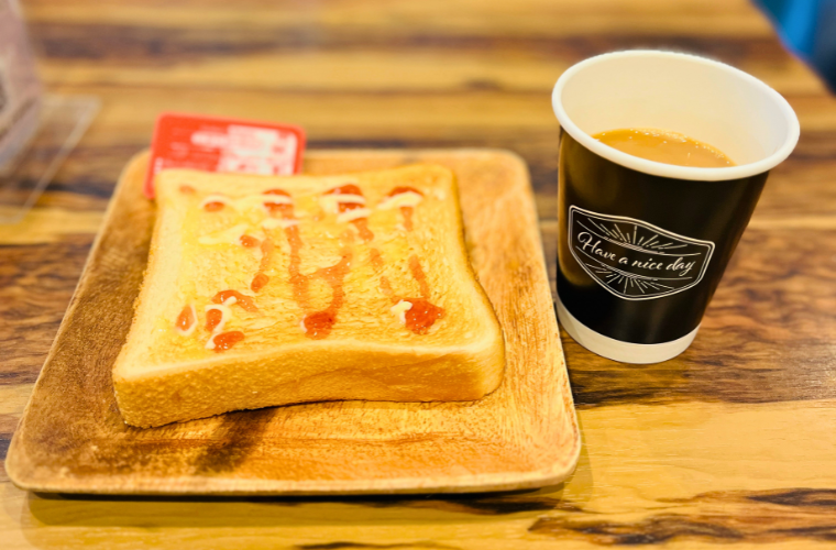 無料の朝ごはん